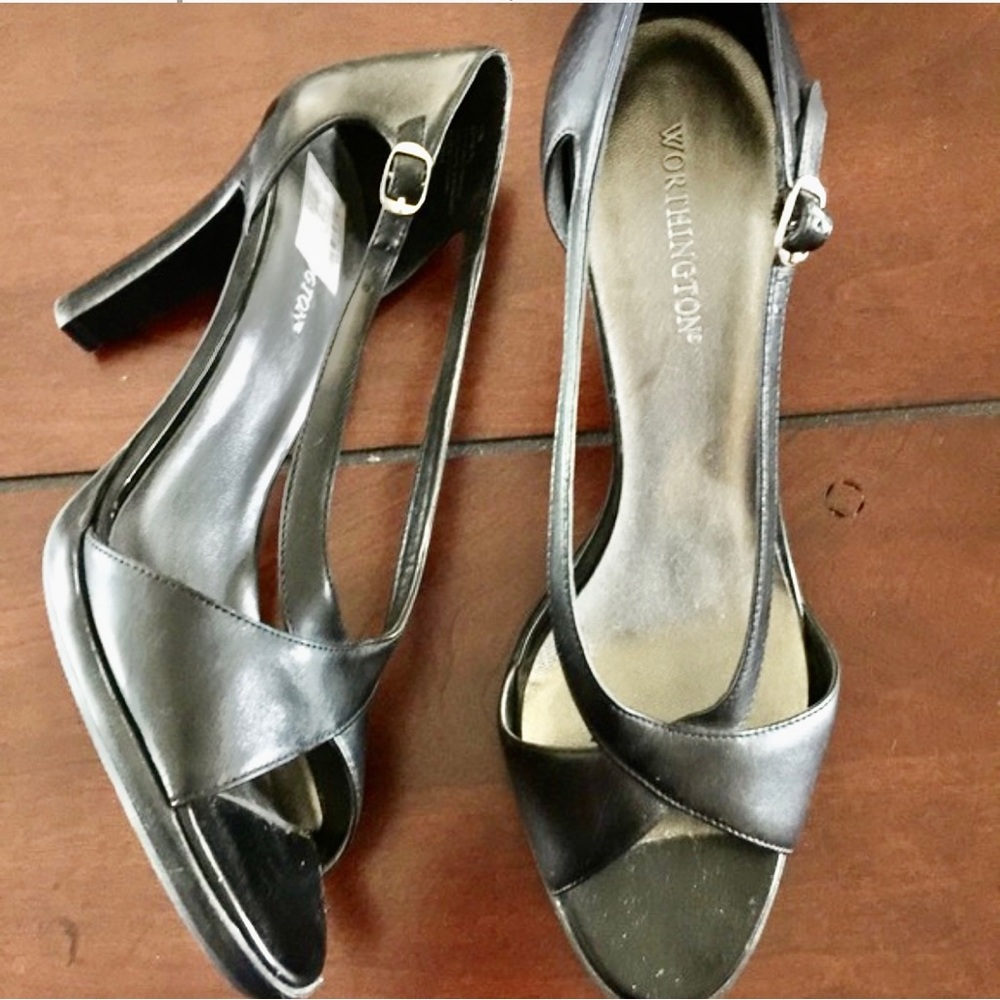 Gently used black 4" high heels - worthington